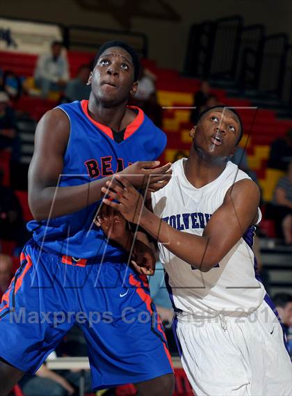 Thumbnail 3 in Miller Grove vs. Rainier Beach (MaxPreps Holiday Classic) photogallery.