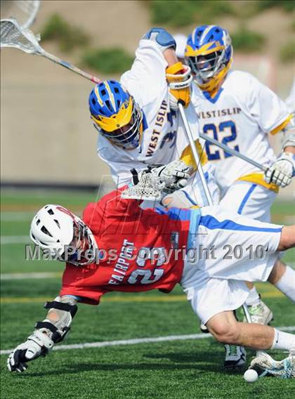 Thumbnail 2 in Fairport vs. West Islip (NYSPHSAA Class A Final) photogallery.