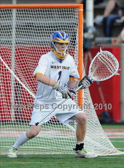 Thumbnail 3 in Fairport vs. West Islip (NYSPHSAA Class A Final) photogallery.