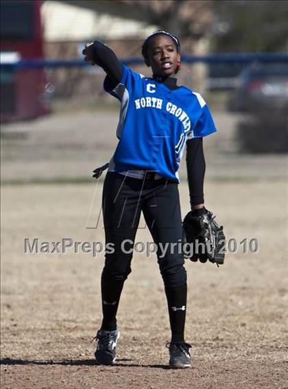 Thumbnail 2 in Saginaw vs. North Crowley (Brewer Tournament) photogallery.