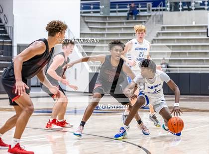 Thumbnail 1 in Marcus @ Hebron photogallery.