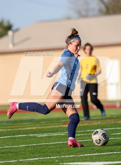 Thumbnail 1 in Fossil Ridge @ Poudre photogallery.