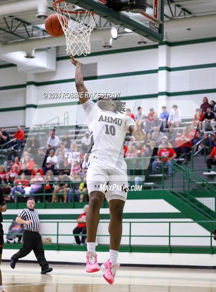 Thumbnail 2 in Wylie vs. Tyler Legacy (UIL 6A Regional Quarterfinal Playoffs) photogallery.