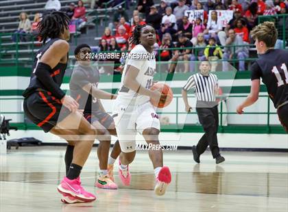 Thumbnail 1 in Wylie vs. Tyler Legacy (UIL 6A Regional Quarterfinal Playoffs) photogallery.