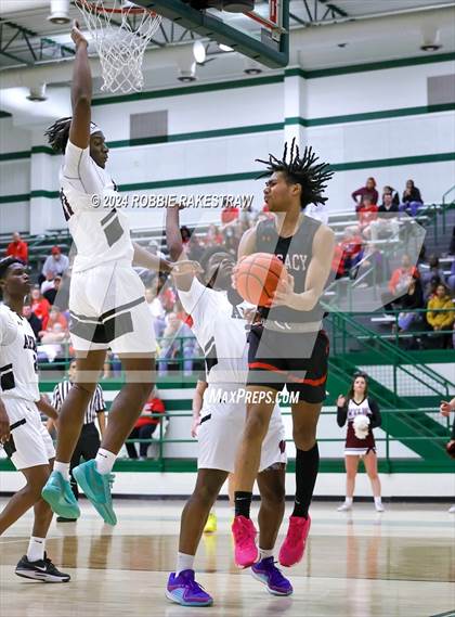 Thumbnail 1 in Wylie vs. Tyler Legacy (UIL 6A Regional Quarterfinal Playoffs) photogallery.