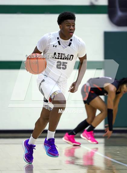 Thumbnail 1 in Wylie vs. Tyler Legacy (UIL 6A Regional Quarterfinal Playoffs) photogallery.
