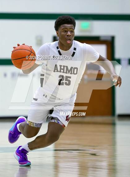 Thumbnail 3 in Wylie vs. Tyler Legacy (UIL 6A Regional Quarterfinal Playoffs) photogallery.