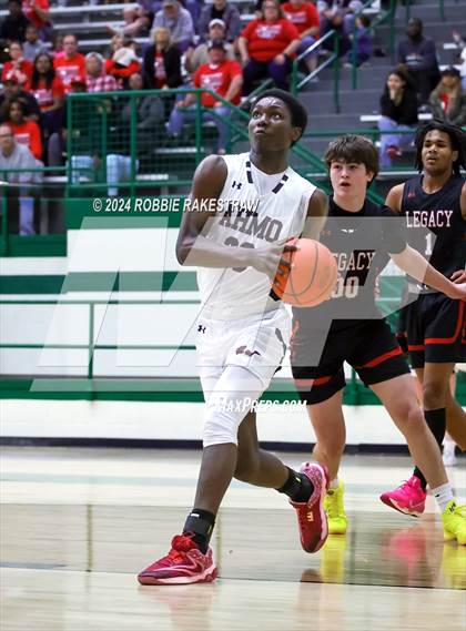 Thumbnail 3 in Wylie vs. Tyler Legacy (UIL 6A Regional Quarterfinal Playoffs) photogallery.