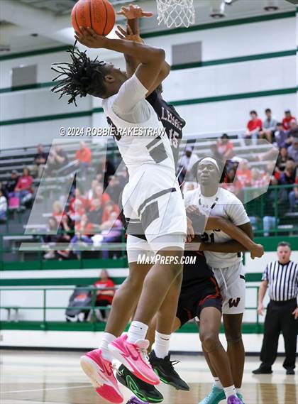 Thumbnail 2 in Wylie vs. Tyler Legacy (UIL 6A Regional Quarterfinal Playoffs) photogallery.