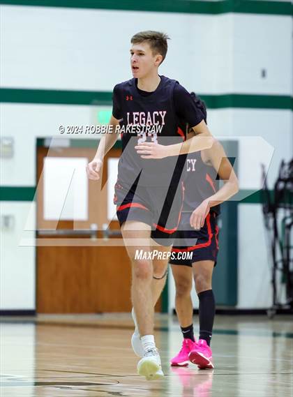 Thumbnail 1 in Wylie vs. Tyler Legacy (UIL 6A Regional Quarterfinal Playoffs) photogallery.