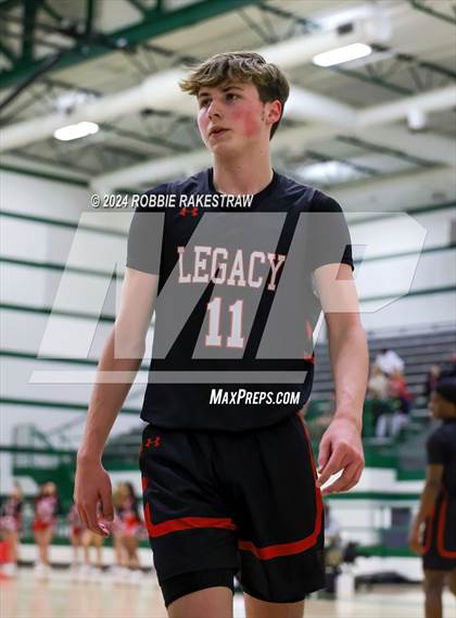 Thumbnail 1 in Wylie vs. Tyler Legacy (UIL 6A Regional Quarterfinal Playoffs) photogallery.