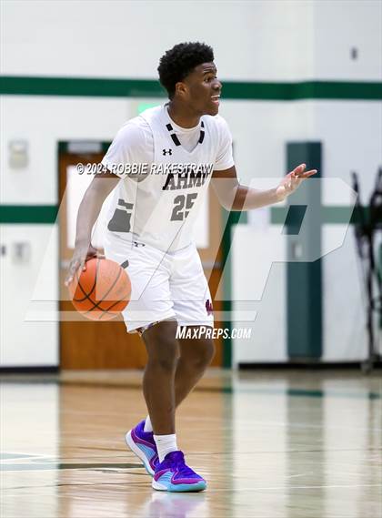Thumbnail 2 in Wylie vs. Tyler Legacy (UIL 6A Regional Quarterfinal Playoffs) photogallery.