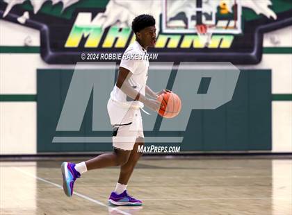 Thumbnail 2 in Wylie vs. Tyler Legacy (UIL 6A Regional Quarterfinal Playoffs) photogallery.