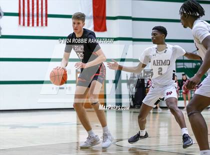 Thumbnail 3 in Wylie vs. Tyler Legacy (UIL 6A Regional Quarterfinal Playoffs) photogallery.