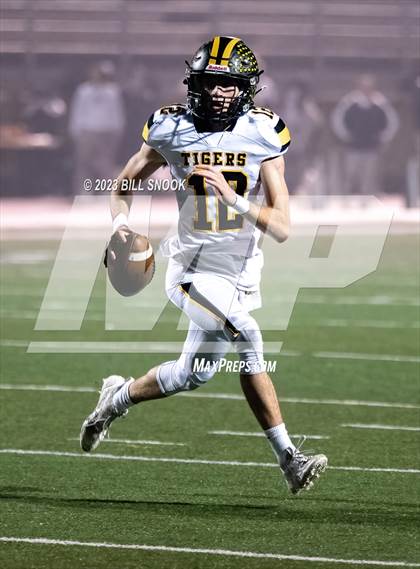 Thumbnail 2 in Northwestern Lehigh @ Wyomissing (PIAA 3A Semifinal) photogallery.