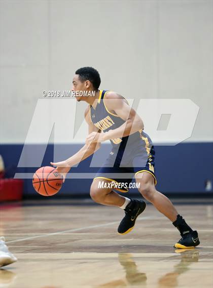 Thumbnail 1 in McKinney vs. Elkins (McDonald's Texas Invitational) photogallery.