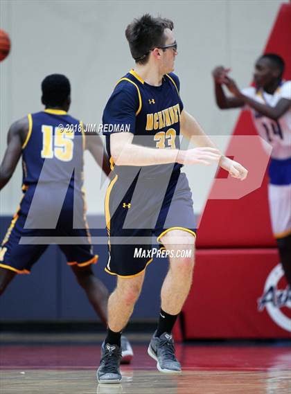 Thumbnail 1 in McKinney vs. Elkins (McDonald's Texas Invitational) photogallery.