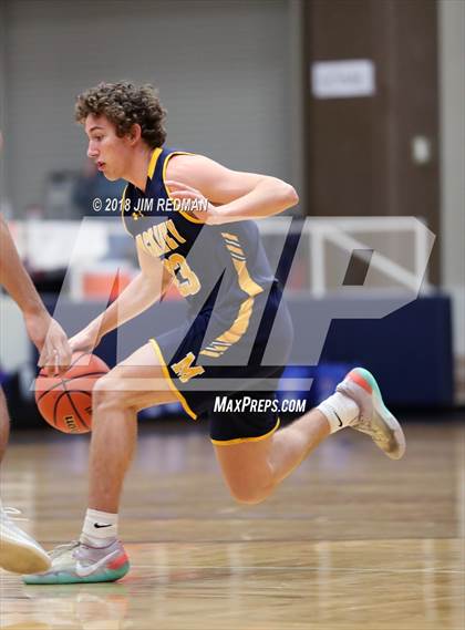 Thumbnail 1 in McKinney vs. Elkins (McDonald's Texas Invitational) photogallery.