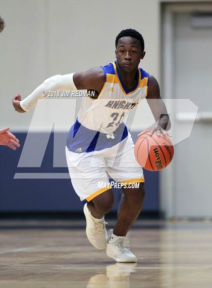 Thumbnail 3 in McKinney vs. Elkins (McDonald's Texas Invitational) photogallery.