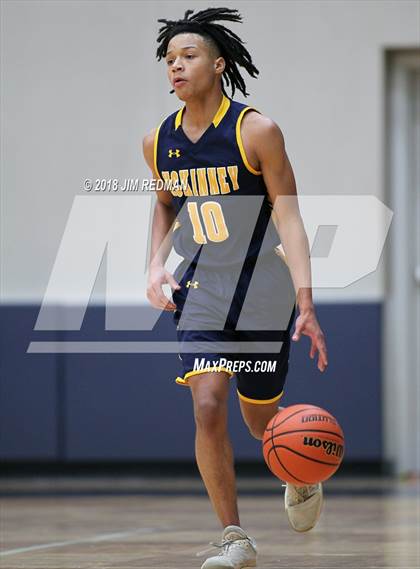 Thumbnail 3 in McKinney vs. Elkins (McDonald's Texas Invitational) photogallery.