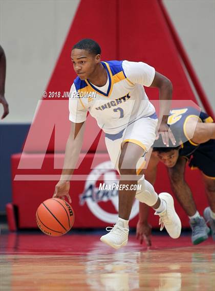 Thumbnail 3 in McKinney vs. Elkins (McDonald's Texas Invitational) photogallery.