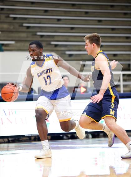 Thumbnail 1 in McKinney vs. Elkins (McDonald's Texas Invitational) photogallery.