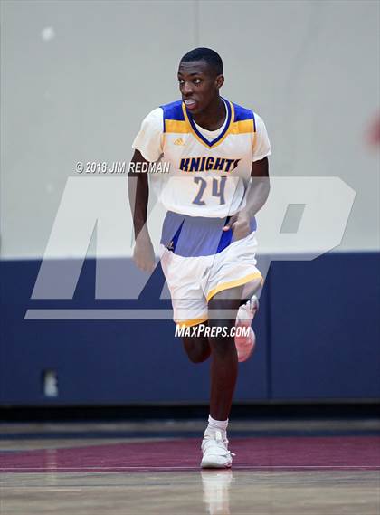 Thumbnail 2 in McKinney vs. Elkins (McDonald's Texas Invitational) photogallery.