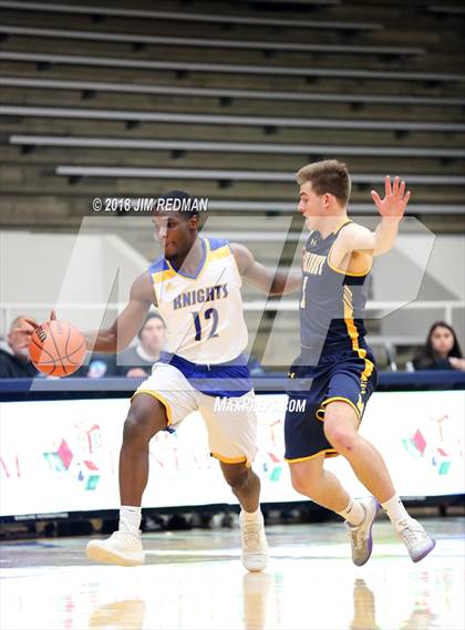 Thumbnail 2 in McKinney vs. Elkins (McDonald's Texas Invitational) photogallery.