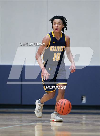 Thumbnail 3 in McKinney vs. Elkins (McDonald's Texas Invitational) photogallery.
