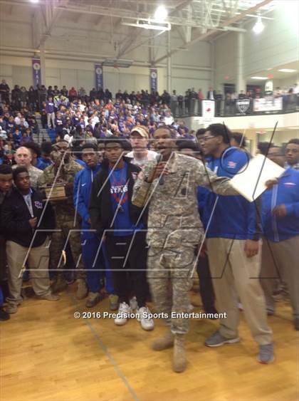 Thumbnail 2 in DeMatha TOC Ceremony photogallery.