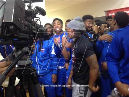 Thumbnail 2 in DeMatha TOC Ceremony photogallery.