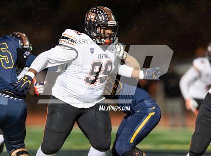 Thumbnail 2 in Central vs Oak Ridge (CIF NorCal Division 1-AA Regional Championship) photogallery.