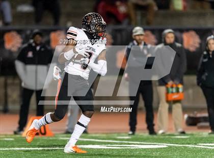 Thumbnail 1 in Central vs Oak Ridge (CIF NorCal Division 1-AA Regional Championship) photogallery.