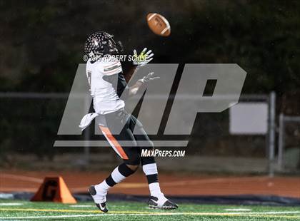 Thumbnail 1 in Central vs Oak Ridge (CIF NorCal Division 1-AA Regional Championship) photogallery.
