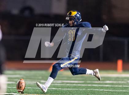 Thumbnail 1 in Central vs Oak Ridge (CIF NorCal Division 1-AA Regional Championship) photogallery.