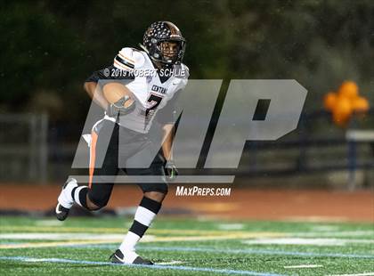 Thumbnail 1 in Central vs Oak Ridge (CIF NorCal Division 1-AA Regional Championship) photogallery.