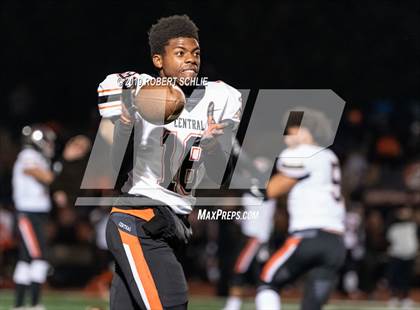 Thumbnail 2 in Central vs Oak Ridge (CIF NorCal Division 1-AA Regional Championship) photogallery.