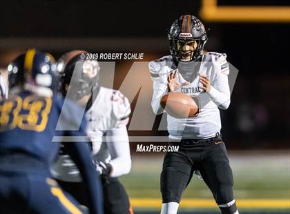 Thumbnail 2 in Central vs Oak Ridge (CIF NorCal Division 1-AA Regional Championship) photogallery.