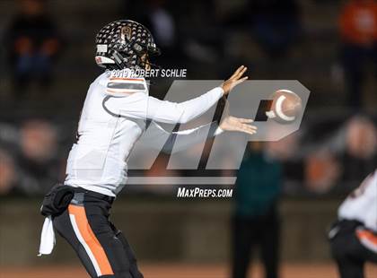 Thumbnail 2 in Central vs Oak Ridge (CIF NorCal Division 1-AA Regional Championship) photogallery.
