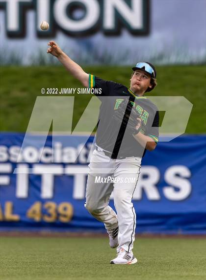 Thumbnail 1 in Metro-East Lutheran vs. Southwestern (GCS Stadium) photogallery.