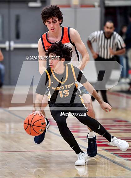 Thumbnail 1 in Rolling Hills Prep vs. Bosco Tech (Nike Extravaganza) photogallery.
