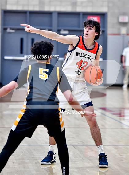 Thumbnail 2 in Rolling Hills Prep vs. Bosco Tech (Nike Extravaganza) photogallery.