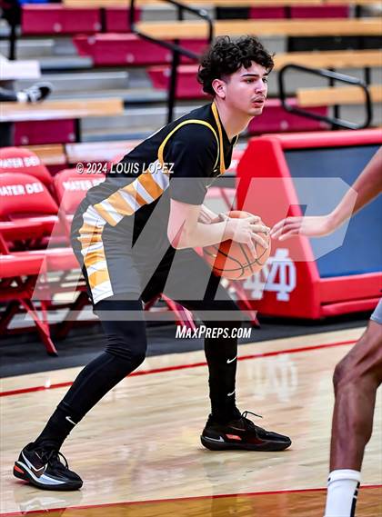 Thumbnail 2 in Rolling Hills Prep vs. Bosco Tech (Nike Extravaganza) photogallery.