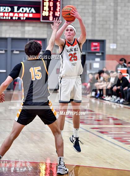 Thumbnail 3 in Rolling Hills Prep vs. Bosco Tech (Nike Extravaganza) photogallery.