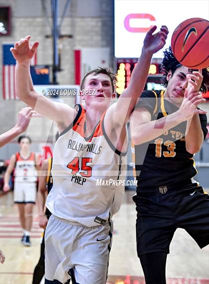Thumbnail 2 in Rolling Hills Prep vs. Bosco Tech (Nike Extravaganza) photogallery.