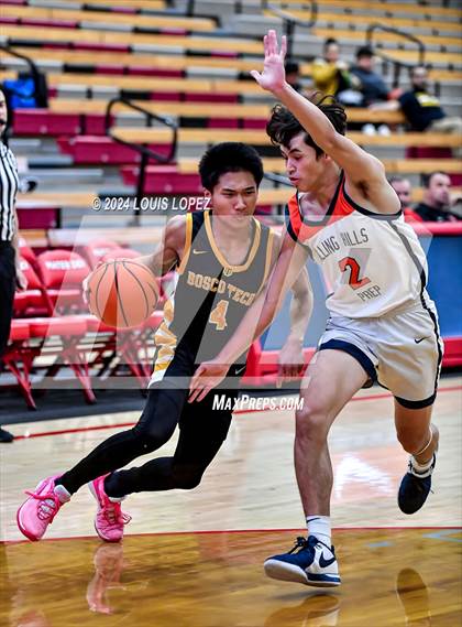 Thumbnail 3 in Rolling Hills Prep vs. Bosco Tech (Nike Extravaganza) photogallery.