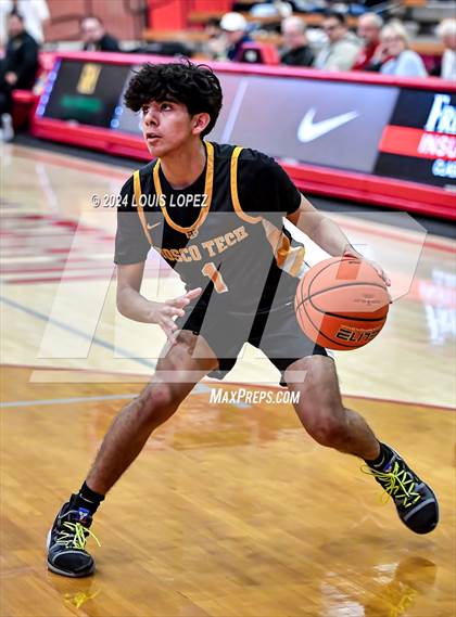 Thumbnail 1 in Rolling Hills Prep vs. Bosco Tech (Nike Extravaganza) photogallery.