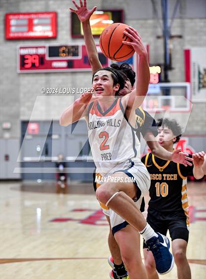 Thumbnail 2 in Rolling Hills Prep vs. Bosco Tech (Nike Extravaganza) photogallery.