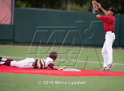 Thumbnail 3 in Langham Creek vs Deer Park (UIL 6A R3 Regional Final) photogallery.