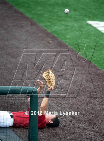Thumbnail 3 in Langham Creek vs Deer Park (UIL 6A R3 Regional Final) photogallery.